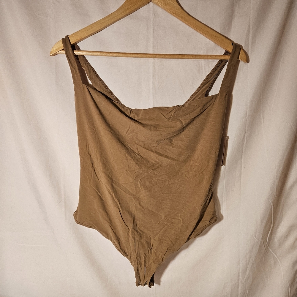 Skims Square Neck Bodysuit